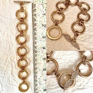 Victoria's Secret Angel Wing Charm Bracelet Rhinestones Gold Tone Toggle